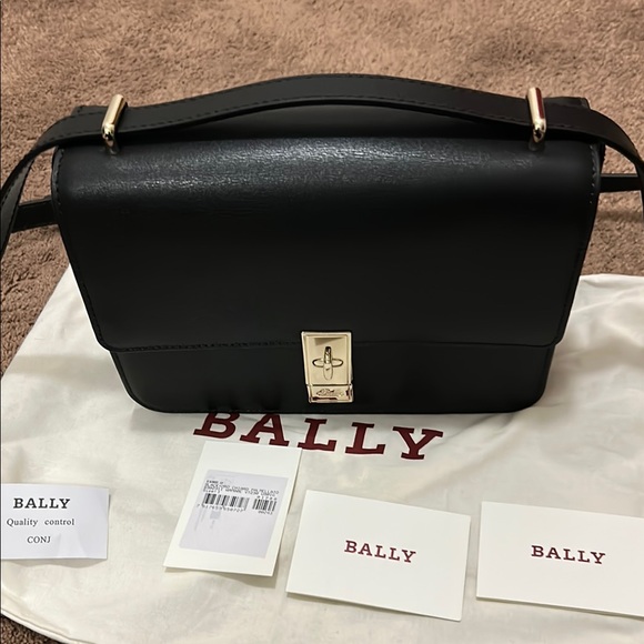 Bally Handbags - Brand new woman Bally leather bag